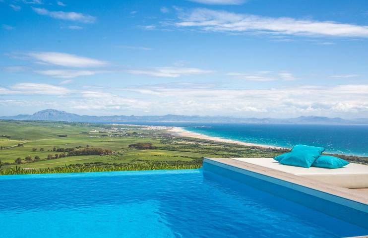 Villa pour 10 personnes, avec Terrasse ainsi que Piscine et Vue à Tarifa