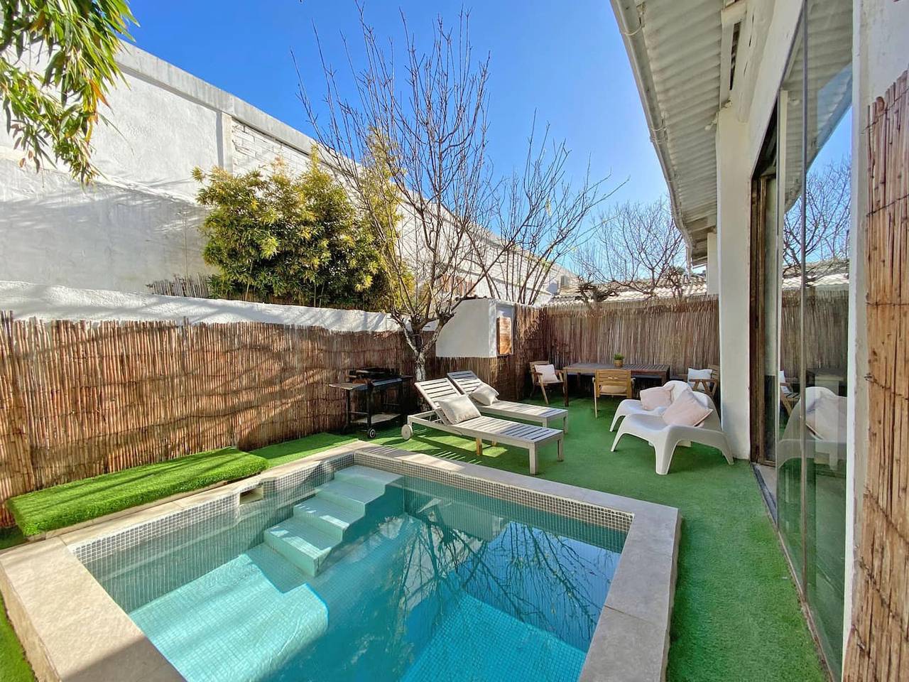 Villa für 3 Personen mit Garten in Barcelona Zentrum, Barcelona