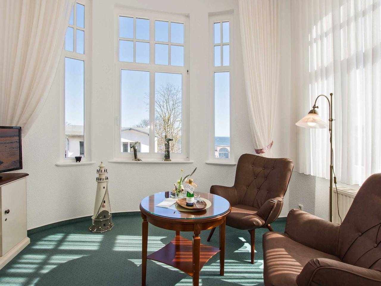Strandvilla Imperator | Hotel & Ferienwohnungen auf Usedom - Ferienwohnung im Seitenflügel mit Waldblick in Bansin, Heringsdorf