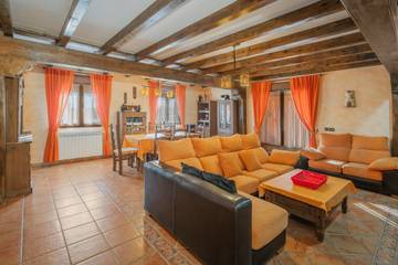 Casa Rural para 12 Personas en Muñopedro, Provincia de Segovia, Foto 2