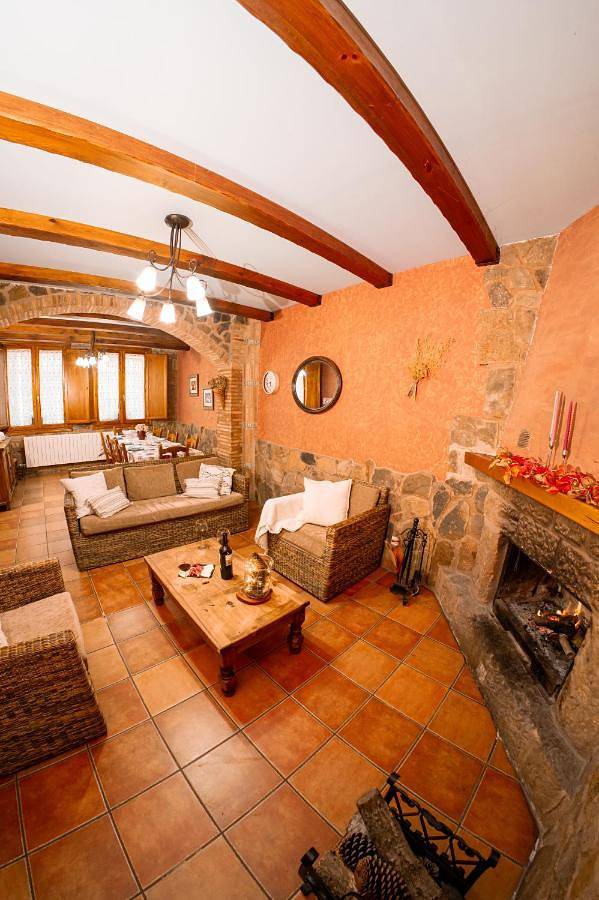 Five-Bedroom House in San Martín de la Virgen de Moncayo, Provincia de Zaragoza