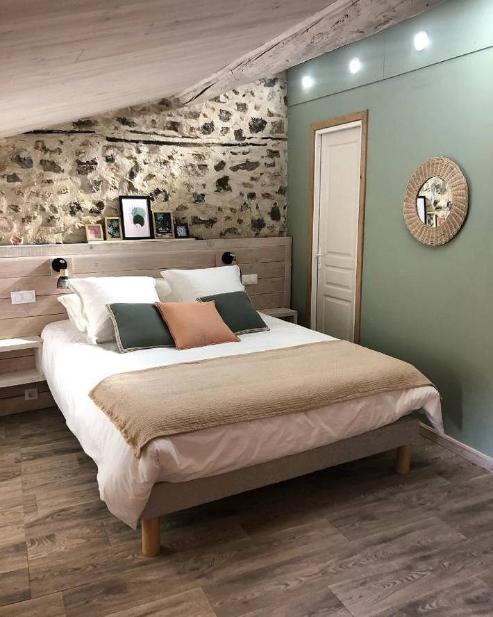 Gîte pour 2 personnes, avec jardin et piscine ainsi que vue et sauna à Thoiras - 3