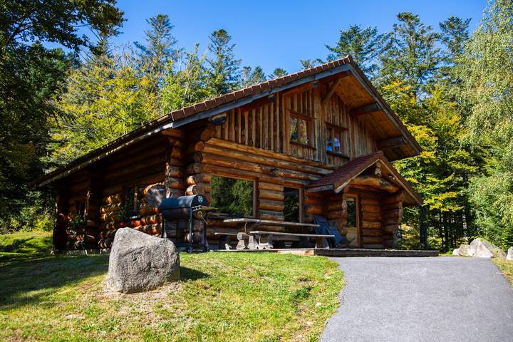 Ferienhaus für 14 Personen, mit Terrasse und Garten sowie Sauna in La Bresse