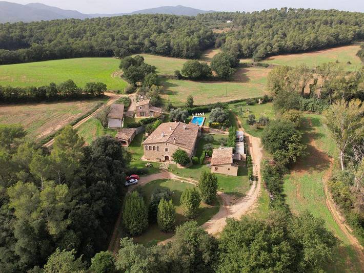 Casa rural para 7 personas, con Terraza y Jacuzzi además de Jardín y Piscina en Cruilles