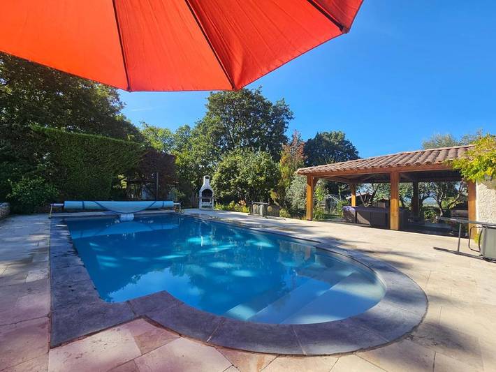 Location de vacances pour 6 personnes, avec piscine ainsi que jardin et vue, animaux acceptés à Meyrargues - 2