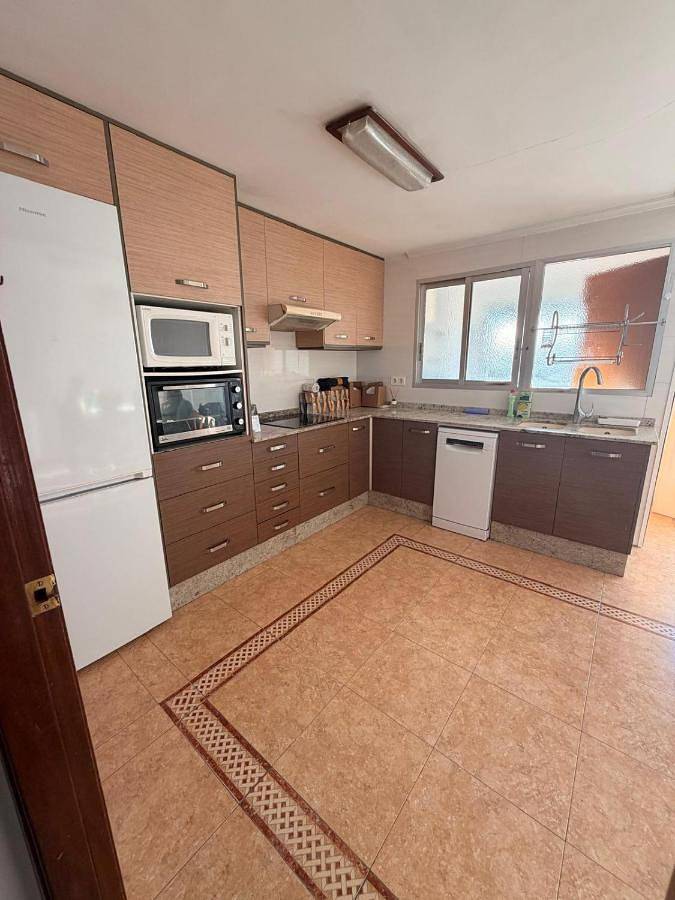 Apartamento de vacaciones para 7 personas, con balcón - 1