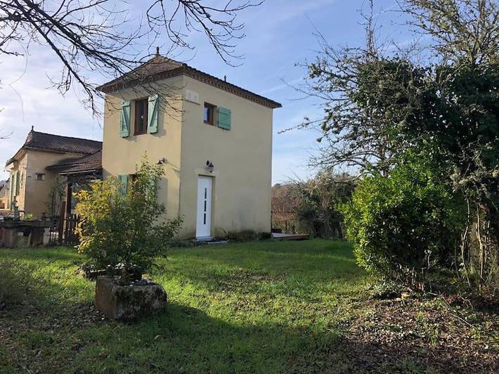 Gîte pour 4 personnes, avec jardin et jacuzzi, animaux acceptés à Douchapt
