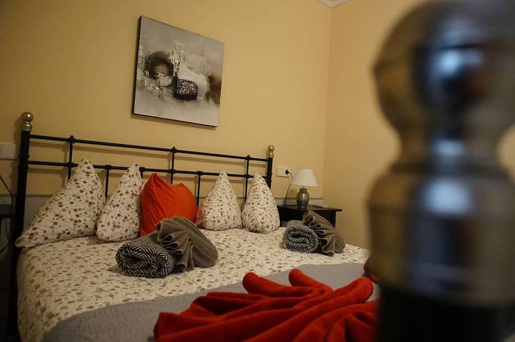 Finca für 4 Personen, mit Garten, mit Haustier in Cala Mendia - 2