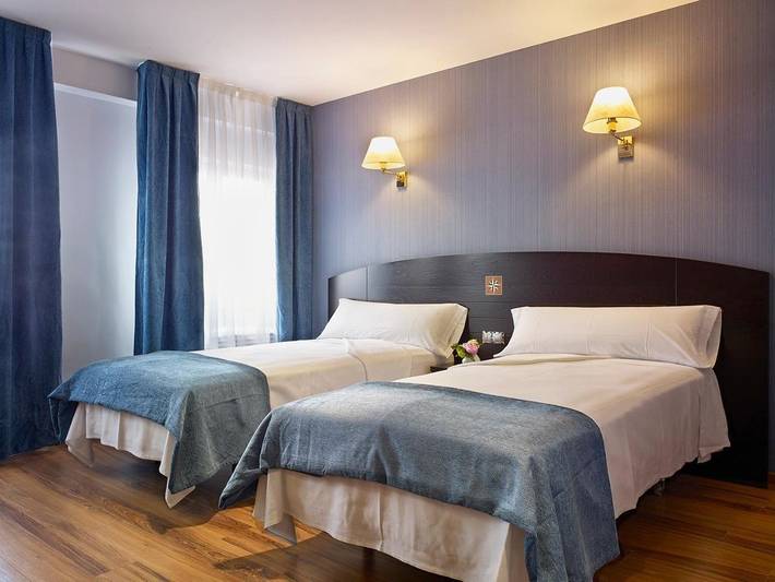 Hôtel pour 10 personnes, animaux acceptés à Avilés - 2