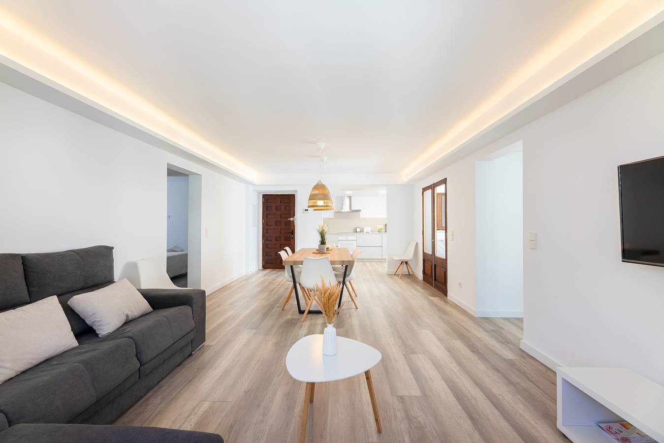 Entire apartment, Holiday Apartment 'Albercutx Pollentia 3' Near the Beach with Private Terrace in Port de Pollença, Pollença