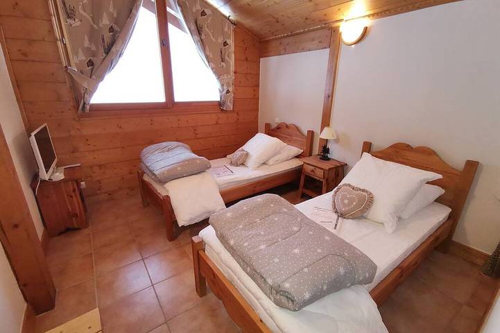 Ganze Wohnung, Grosses 120 M2 Duplex Im Stehenden Chalet Mgm Mit 4 **** Beheiztem Pool in Villard-sur-Doron, Albertville und Umgebung