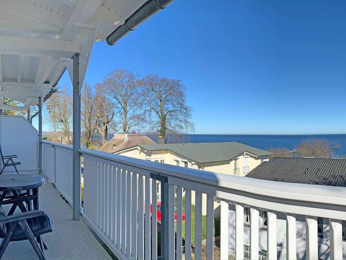 Ferienwohnung für 5 Personen, mit Ausblick und Seeblick sowie Sauna und Balkon, kinderfreundlich in Göhren - 2