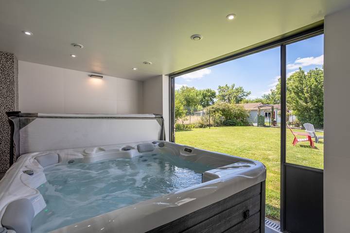 Ferienwohnung 'Au Milieu Des Vignes' mit privater Terrasse, privatem Garten und WLAN in Château-Thébaud, Nantes und Umgebung