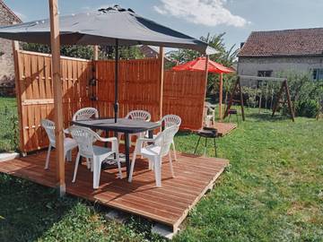 Vacation Rental for 6 Guests in Hauteroche, Jura Francais, Picture 2