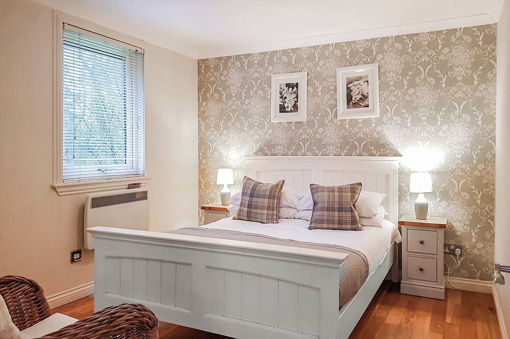 Living Lodge 3 in Loch Lomond, Argyll & Bute