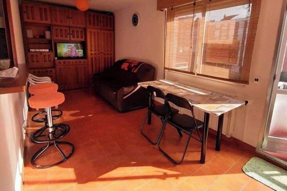 Entire apartment, Apartment in playa de ber. in Santiago de Boebre, Pontedeume