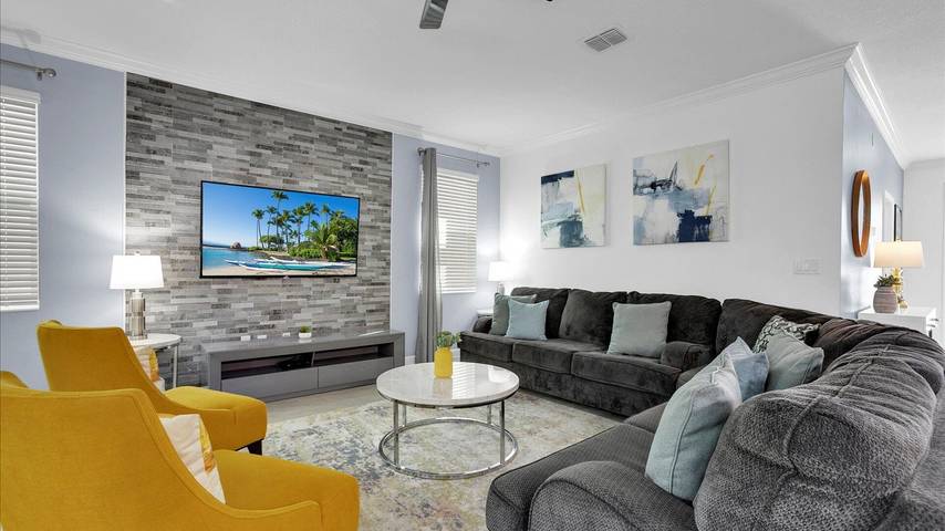 Rent the Perfect 8 Bedroom Villa on Storey Lake Resort, Orlando Villa 6293 in Condado de Osceola