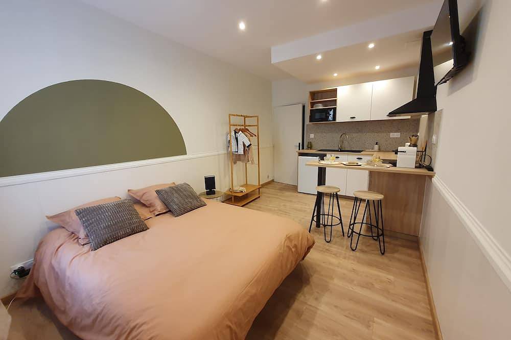 Entire apartment, Charming studio in Lisle / Tarn - Modern comfort in the heart of the medieval town in Lisle-sur-Tarn, Albi region