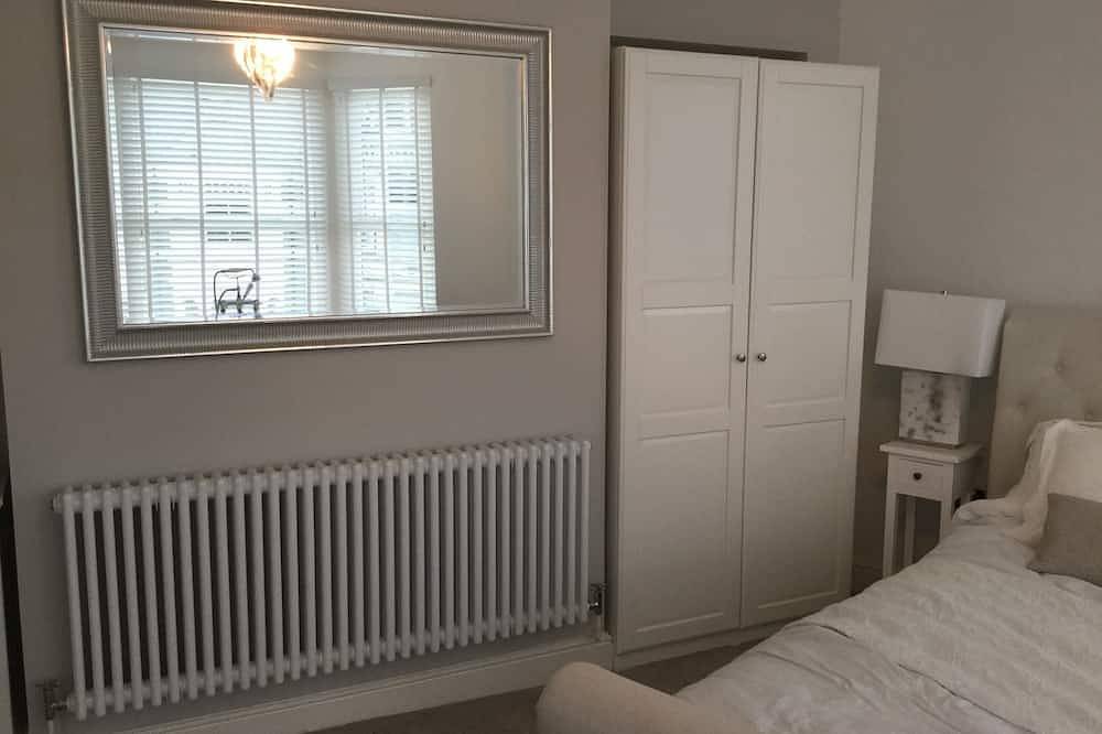 Pontcanna Townhouse Free Parking, Just 5 Mins Walk from Cardiff City Centre in Cardiff, Cardiff region