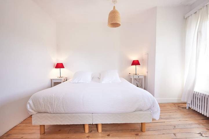 Maison de vacances pour 35 personnes, avec jacuzzi et jardin dans l' Aisne