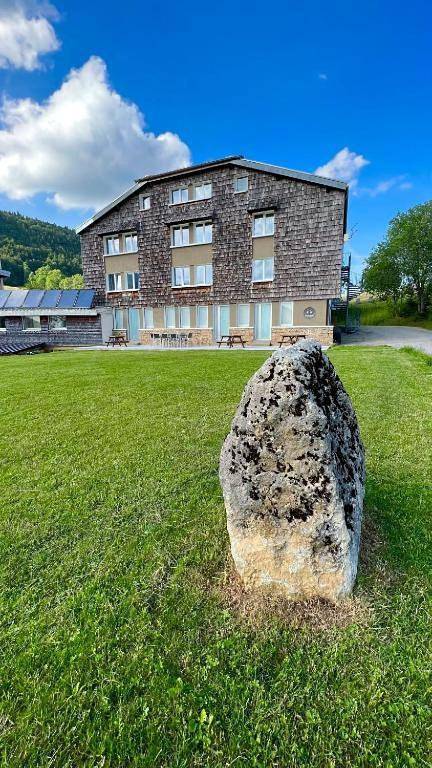 Appartement de vacances pour 8 personnes, avec vue et jardin, animaux acceptés