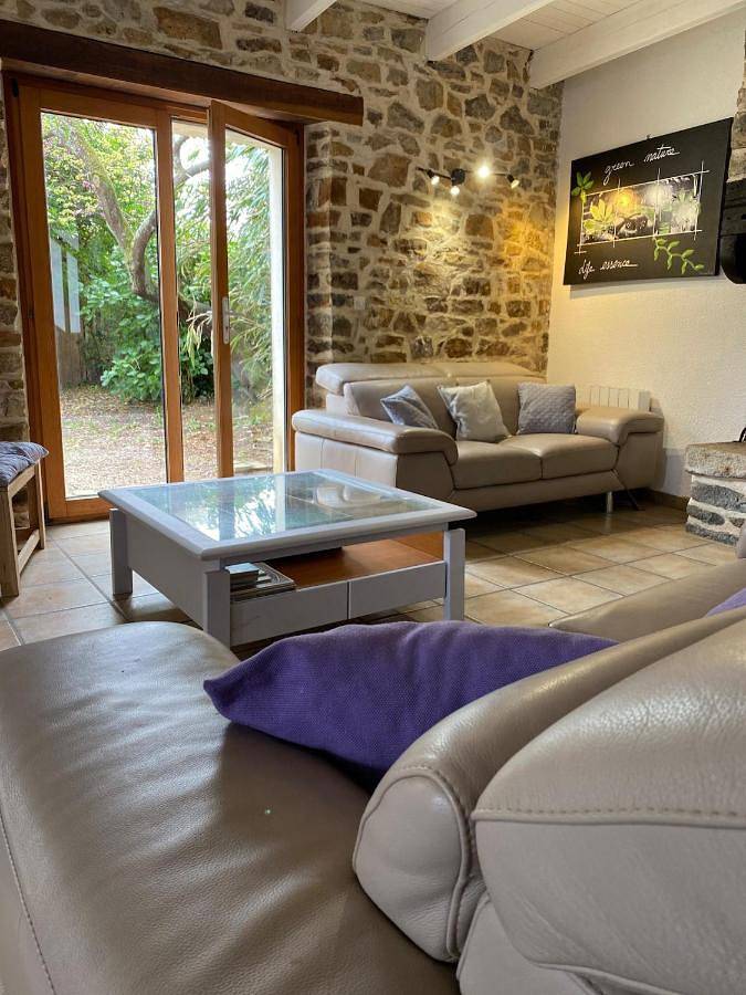 Location de vacances pour 5 personnes, avec Terrasse et Jardin à Argol