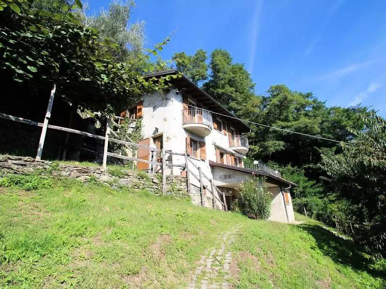 Haus 6 Personen in Dongo, Comer See
