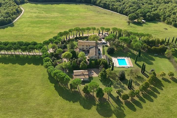 Ferienhaus für 64 Personen, mit Garten