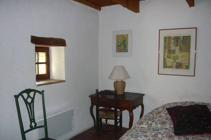 Location de vacances pour 6 personnes, avec jardin, animaux acceptés à Goudargues - 2