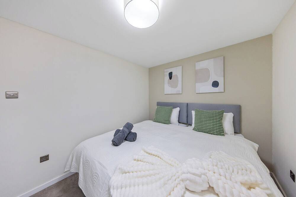 Flexible 2-Bed in Belvedere | Garden & Free Parking | Near Elizabeth Line in Bexley, Londres