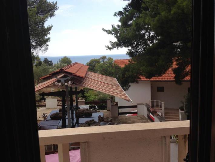Chambre d’hôte pour 3 personnes, avec Balcon et Terrasse ainsi que Jardin et Vue dans Hvar - 2