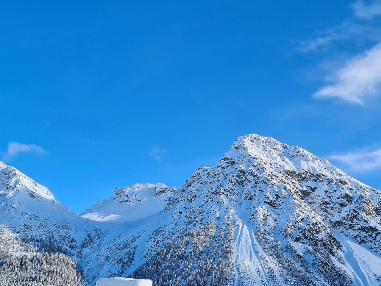Ganze Ferienwohnung, Fewo D`Rock Arosa 2 - nightlife lodge-adults only - Fewo D`Rock Arosa - nightlife lodge - adults only in Arosa, Plessur Alpen