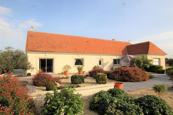 Location de vacances pour 10 personnes, avec vue et jardin à Tour-en-Bessin - 3