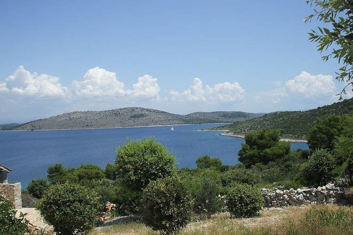 Maison d’hôte pour 2 personnes, avec jardin et piscine à Šibenik