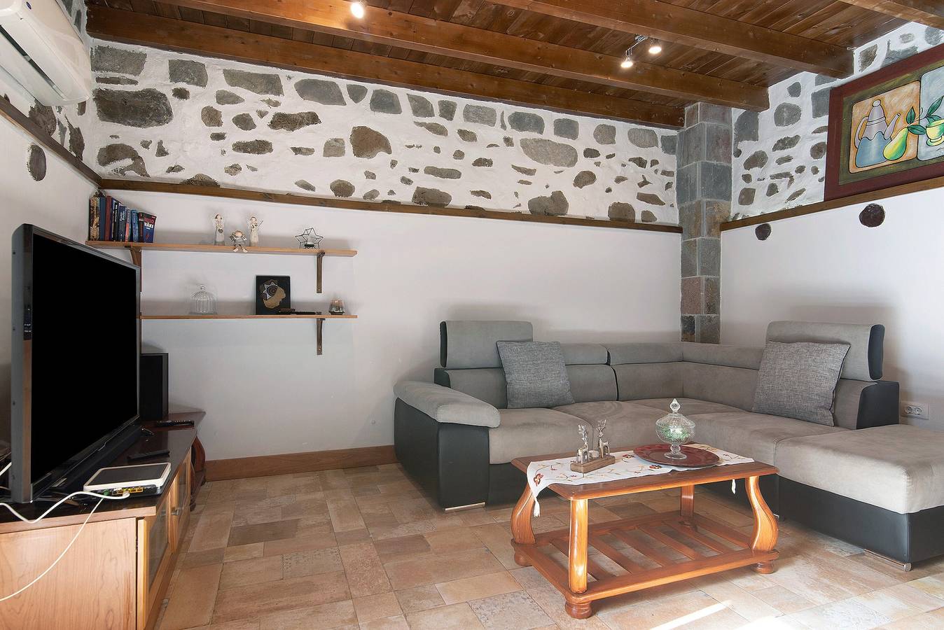 Cho Almeida : vues sur la montagne, Wi-Fi et climatisation in Vega de San Mateo, Grande Canarie du Nord
