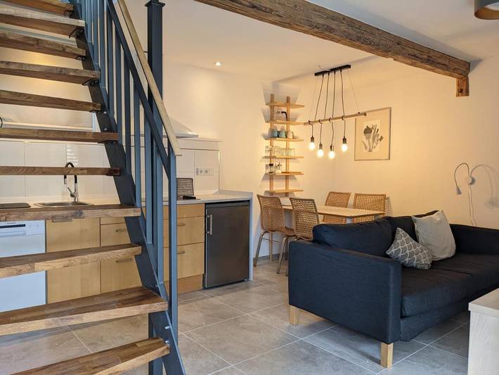 Ferienwohnung für 4 Personen, mit Terrasse und Garten sowie Pool und Sauna in Neustadt an der Aisch-Bad Windsheim