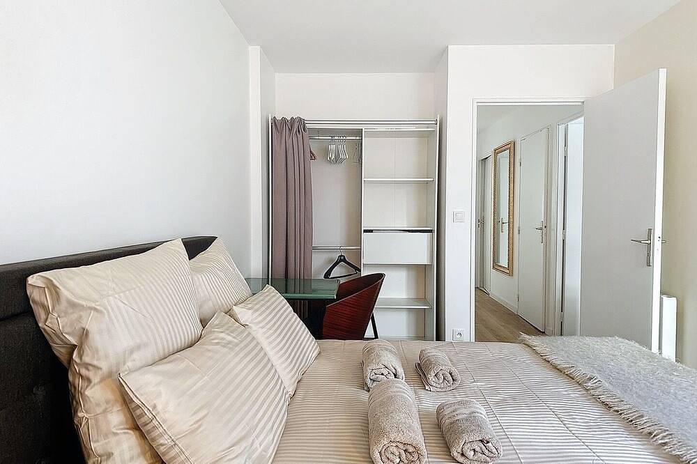 Appartement entier, 2 bedroom apartment in le chesnay-rocquencourt in Le Chesnay, Yvelines