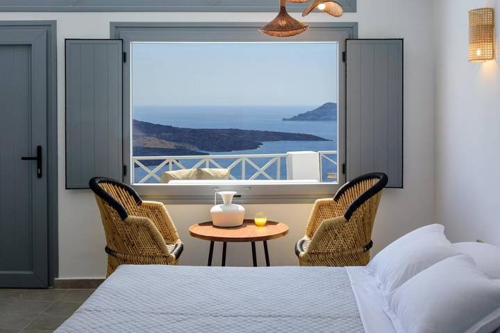 Chambre d’hôte pour 2 personnes, avec terrasse et vue à Thera - 2