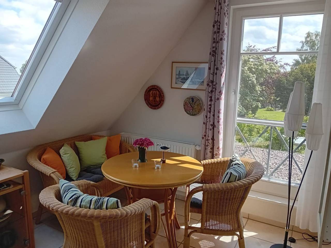 Ganze Wohnung, Eine ruhige und lichtdurchflutete Ferienwohnung im Obergeschoss in Wustrow, Fischland