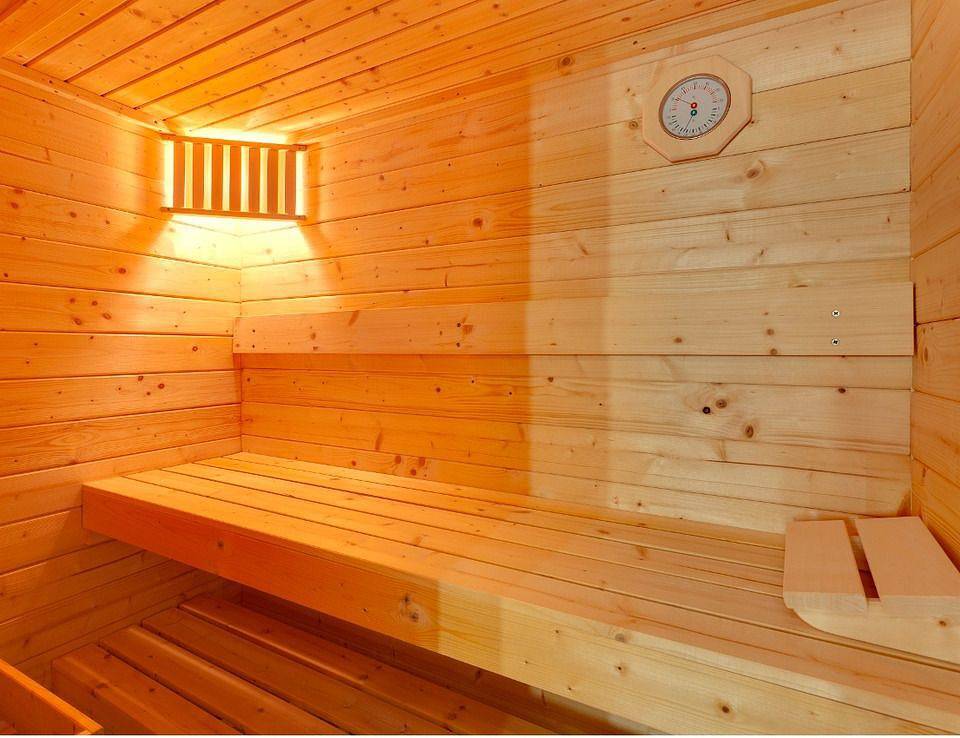 Idyllisches Ferienhaus mit Sauna und Kamin am Krakower See in Serrahn in Serrahn, Kuchelmiß