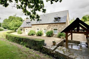 Gîte pour 5 personnes, avec jardin et terrasse à Minihy-Tréguier