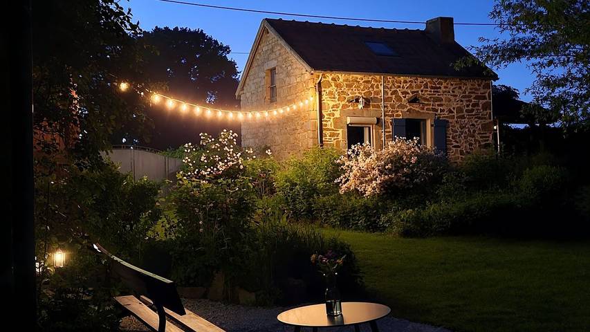 Location de vacances pour 2 personnes, avec jardin, animaux acceptés dans le Puy-de-Dôme - 2