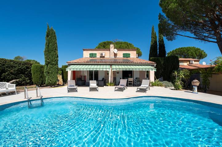 Villa 'La Parenthèse' com ar condicionado, piscina privada e Wi-Fi, 7 pessoas in Vidauban, Draguignan (Região)