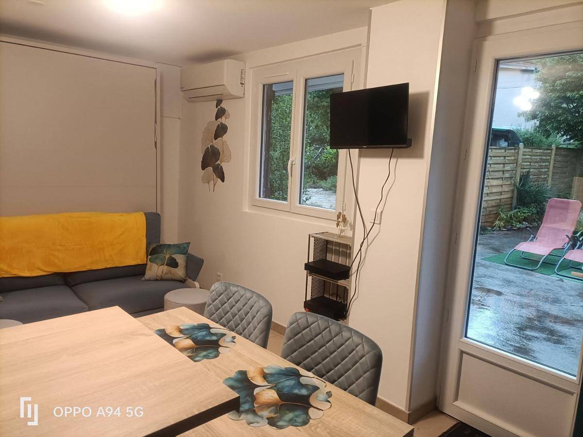 Appartement entier, Studio Géranium Villa des Fleurs in Lamalou-les-Bains, Région de Béziers