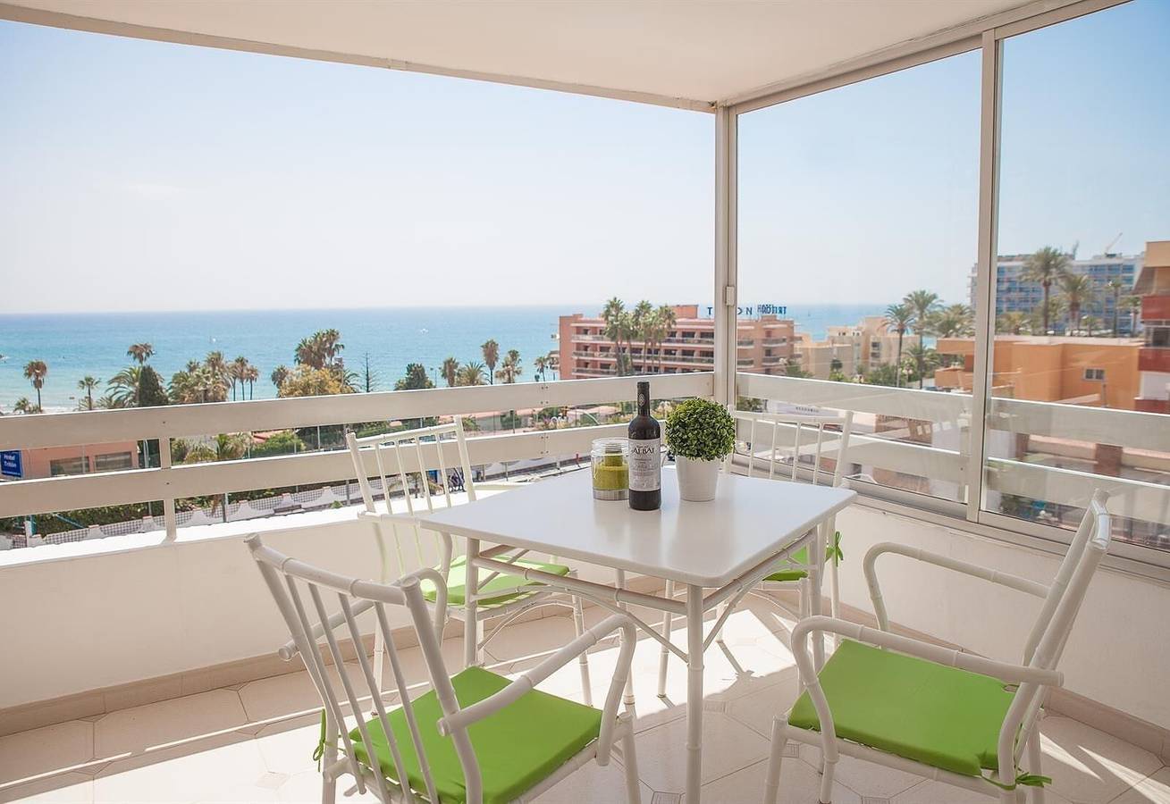 Holiday Rental for 8 People in Benalmádena Costa, Benalmádena