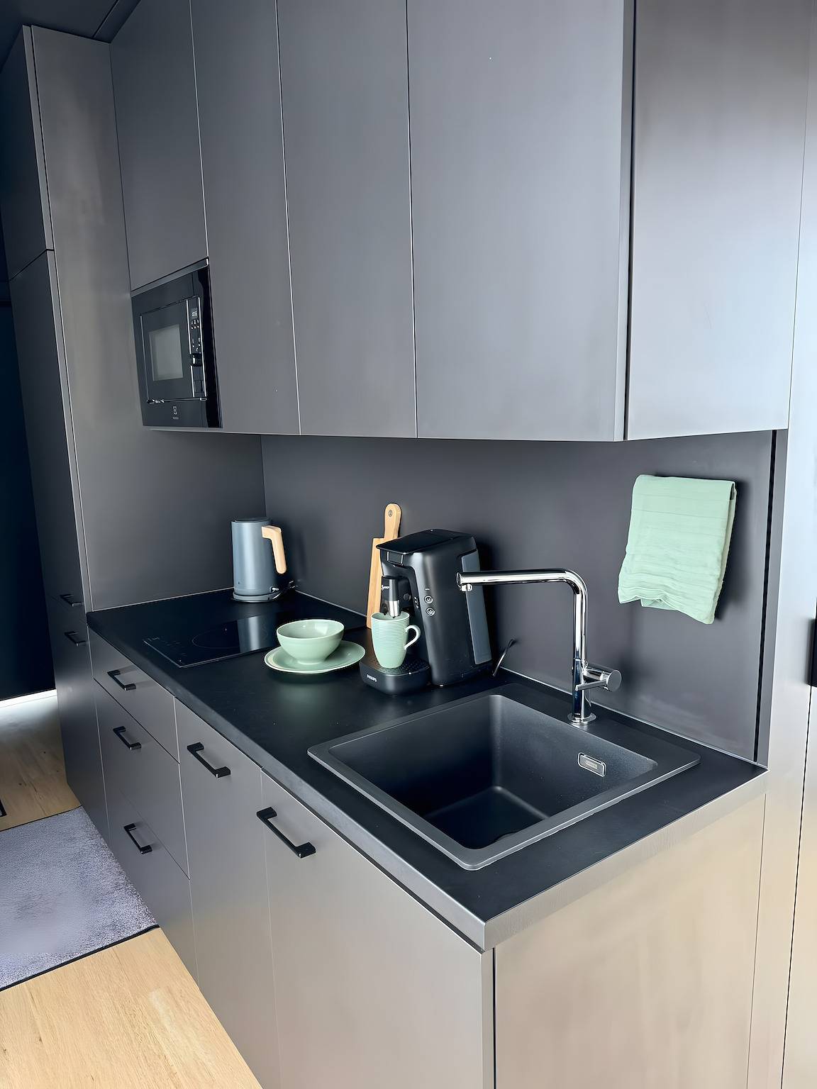 Apartamento vacacional entero, Tiny Home 'Seewald - Tiny House' con terraza privada, jardín compartido y Wi-Fi in Seewald, Northern Black Forest