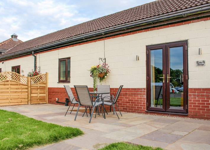 Log cabin for 2 people in South Yorkshire