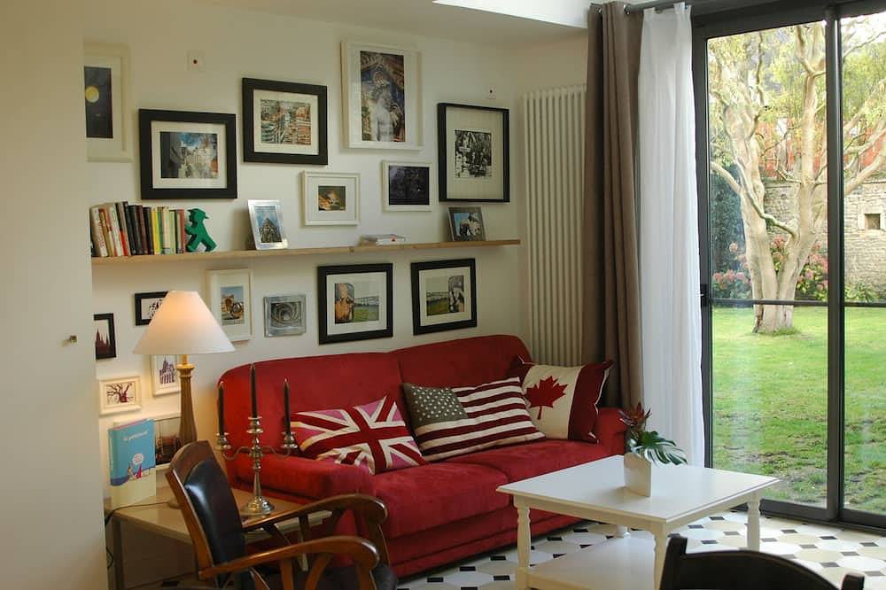 Gîte haut de gamme calme, lumineux , en plein centre de Bayeux, avec jardin in Bayeux, Région de Bayeux