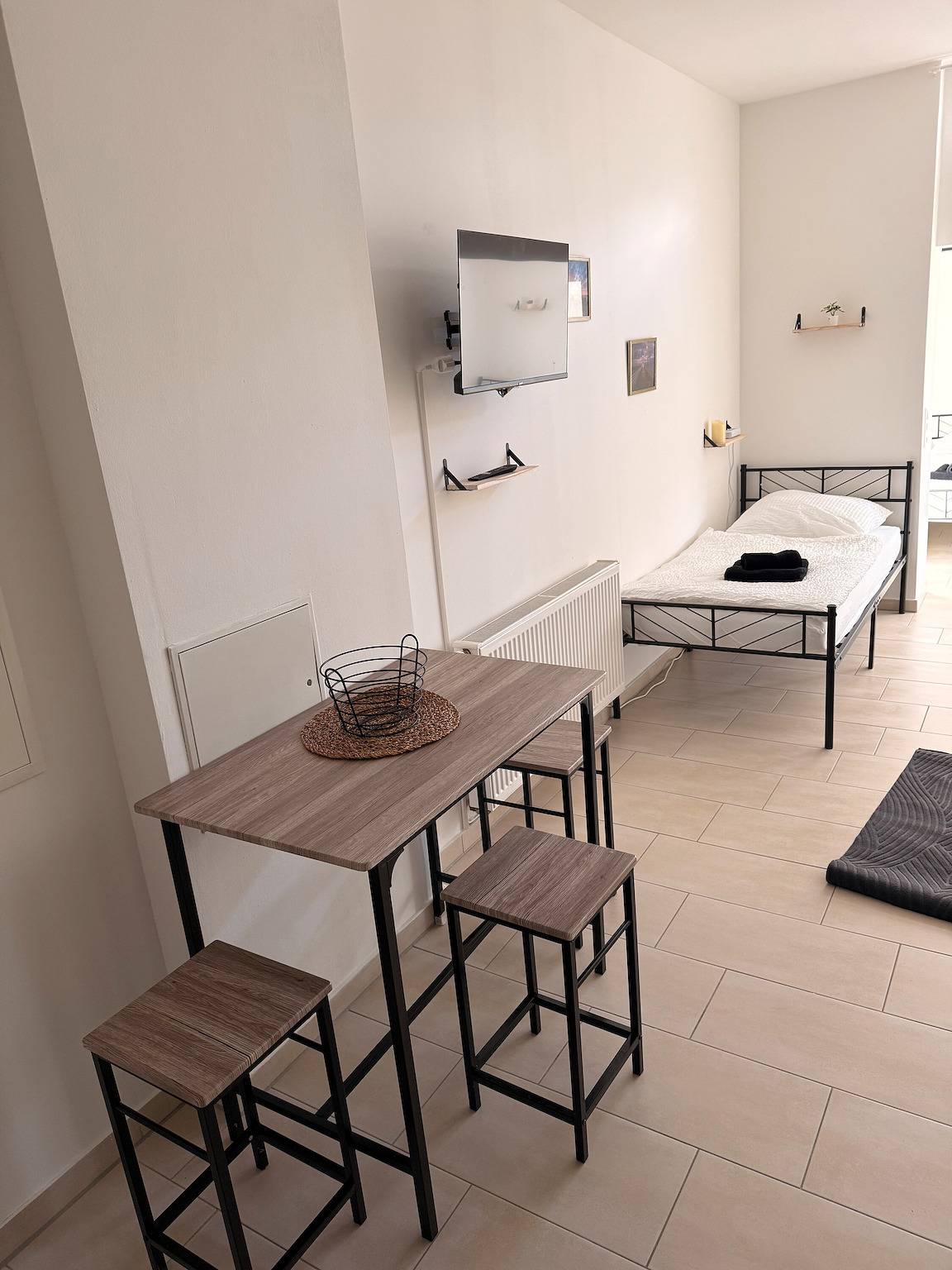 Entire apartment, Apartment 'Gm Living Nürtingen' with Wi-Fi in Nürtingen, Landkreis Esslingen