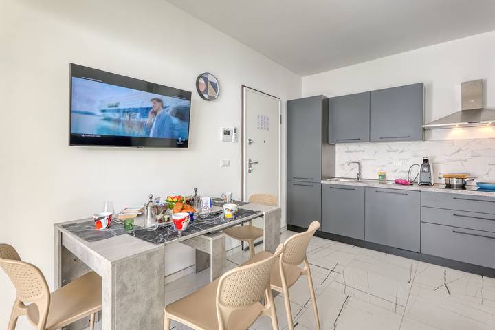 Gîte pour 6 personnes, avec piscine et terrasse, adapté aux familles à Borghetto Santo Spirito - 4